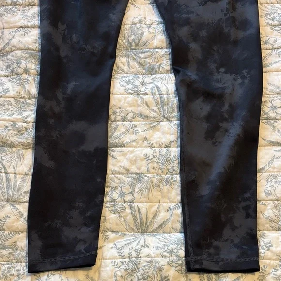 Woman’s All Fenix SZ L Compression High-Rise Black Tie-Dye Leggings - Picture 8 of 11